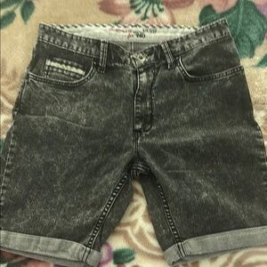 Vans Black Jean Shorts with Cuffed Hem and Distressed Look men’s 30 waist